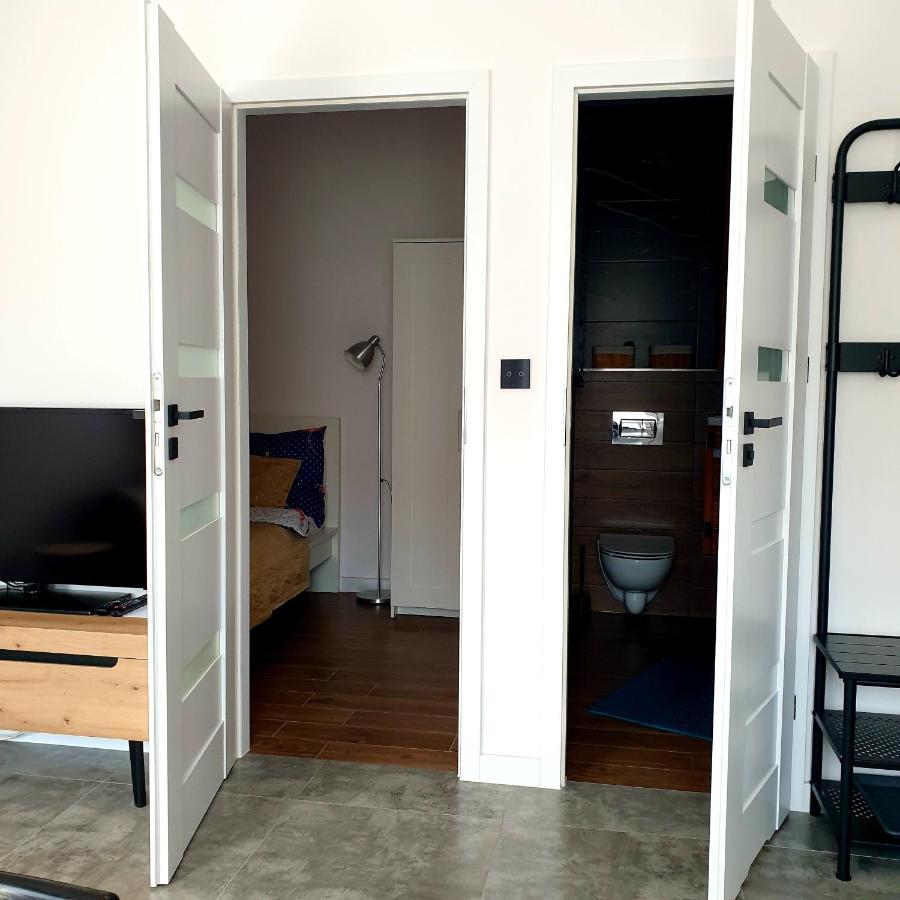 Apartament Z Historia เยเลเนียกูรา ภายนอก รูปภาพ