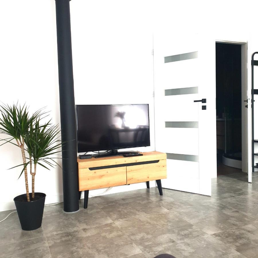 Apartament Z Historia เยเลเนียกูรา ภายนอก รูปภาพ