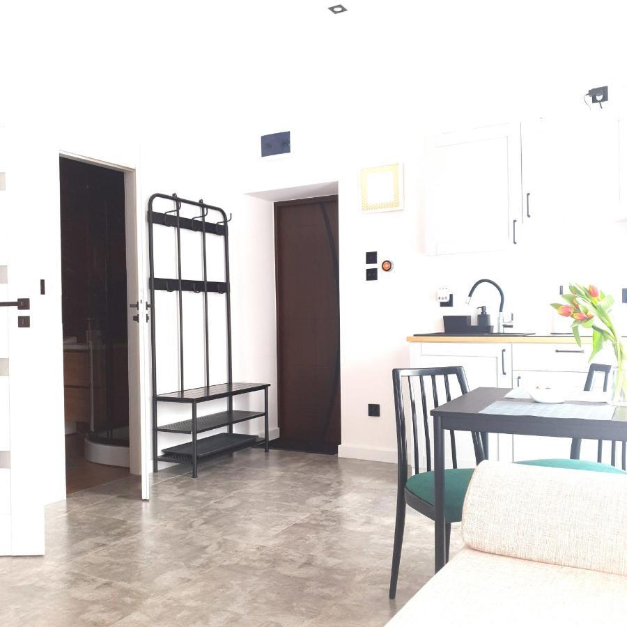 Apartament Z Historia เยเลเนียกูรา ภายนอก รูปภาพ